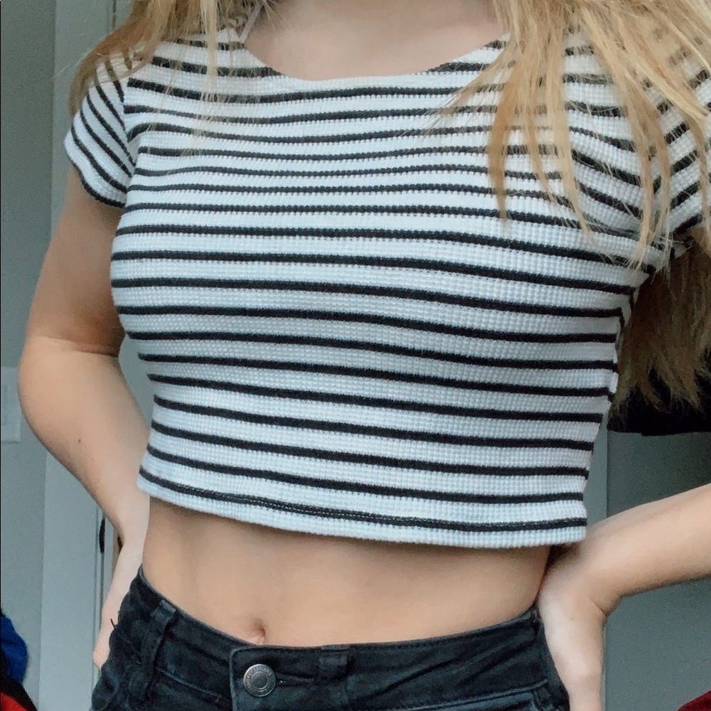 STRIPED H&M CROP TOP